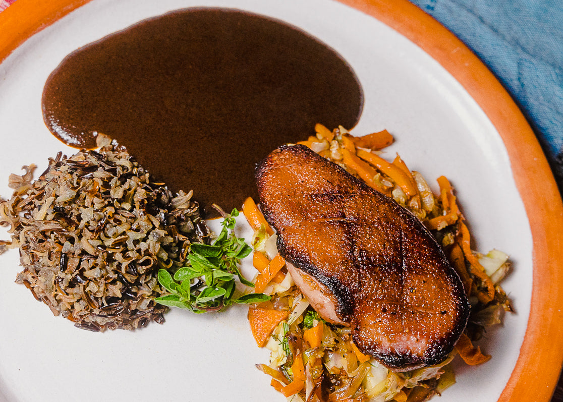 DUCK BREAST WITH MOLE NEGRO, CABBAGE AND CARROT AND WILD RICE